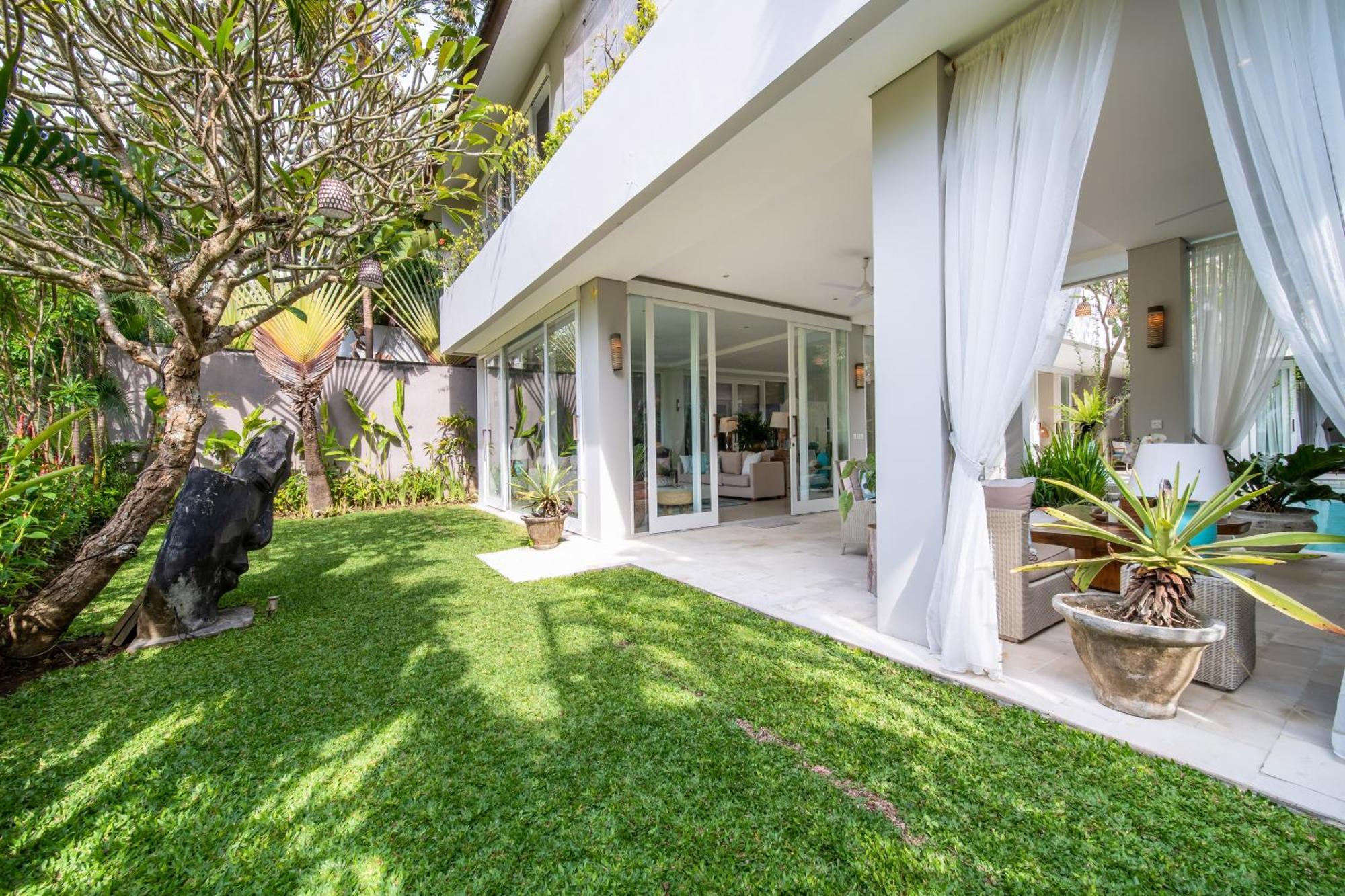 Villa Sunsara 4 - Enchanting 4Br Villa In A Great Location Canggu Extérieur photo